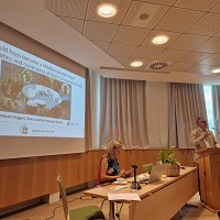Roberto Ruggeri gives a lecture about opportunities and constraints of hop cultivation in Italy.